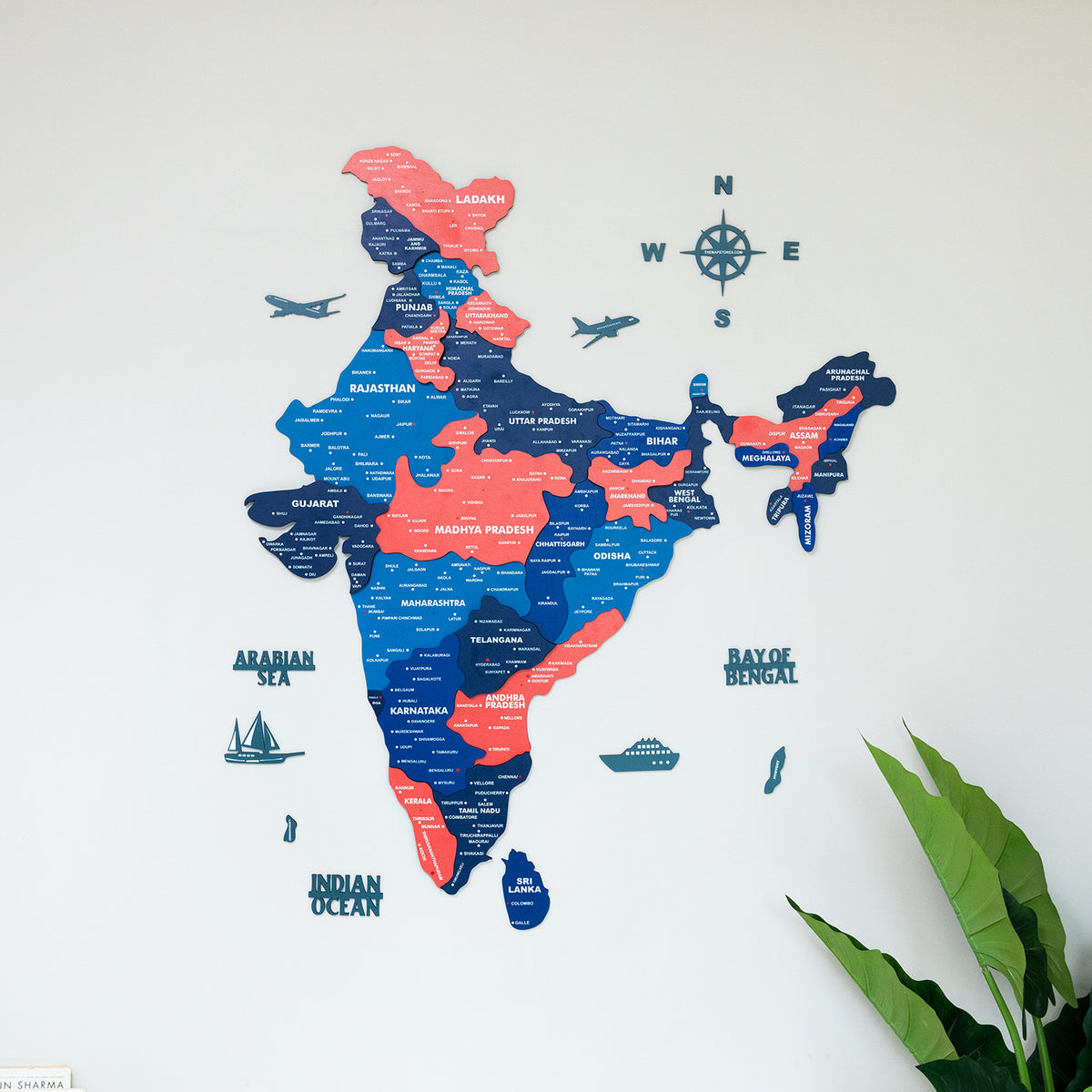 3D Nile Blue Wooden India Map