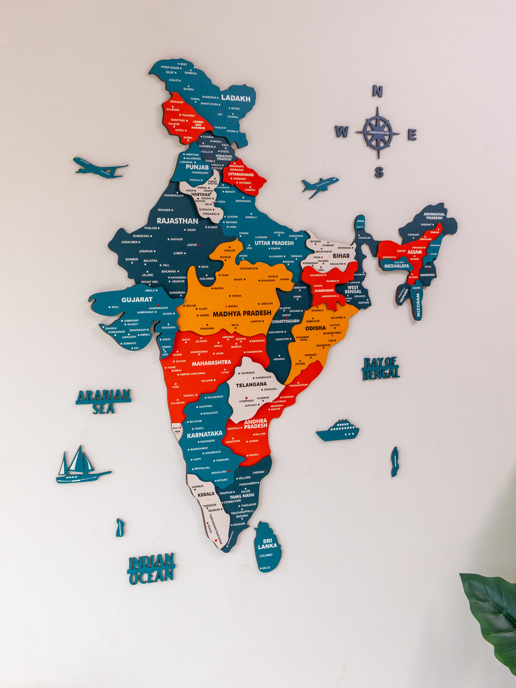 3D Pine India Wooden World Map